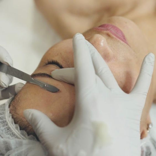 Discover the Glow: The Benefits of Dermaplaning